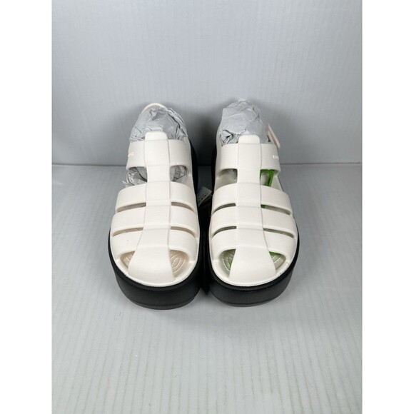Size 7 Womens Crocs Stomp Fisherman Sandal Chalk White 209938-0WV Unisex NEW - Picture 2 of 8